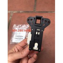 Công tắc khóa cửa máy giặt Panasonic cửa ngang 107VK5, 108VK5, 128VK5 mới chính hãng