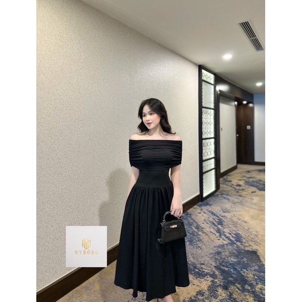 Đầm dáng xoè trễ vai len