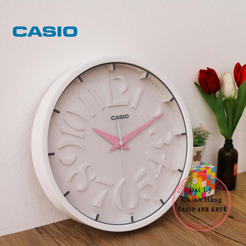 Đồng hồ treo tường phong cách hiện đại Casio IQ-64-4DF màu trắng ( 30.5 x 4.7 cm)