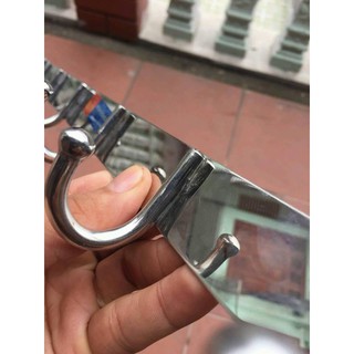 Móc treo cho phòng thử đồ