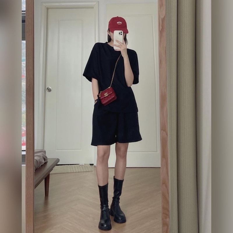 Set đồ dáng rộng gồm áo phông oversize và quần cạp chun thoải mái Aimee closet