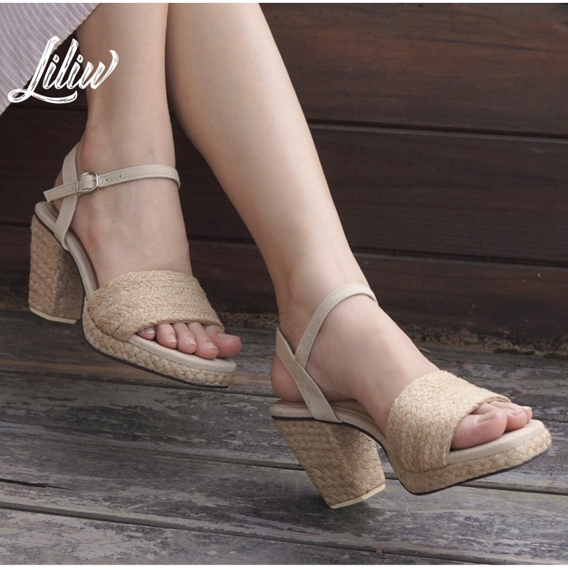 Sandal cói Liliw đế vuông cao 8cm quai gài kiểu giày công sở - Thảo Phương