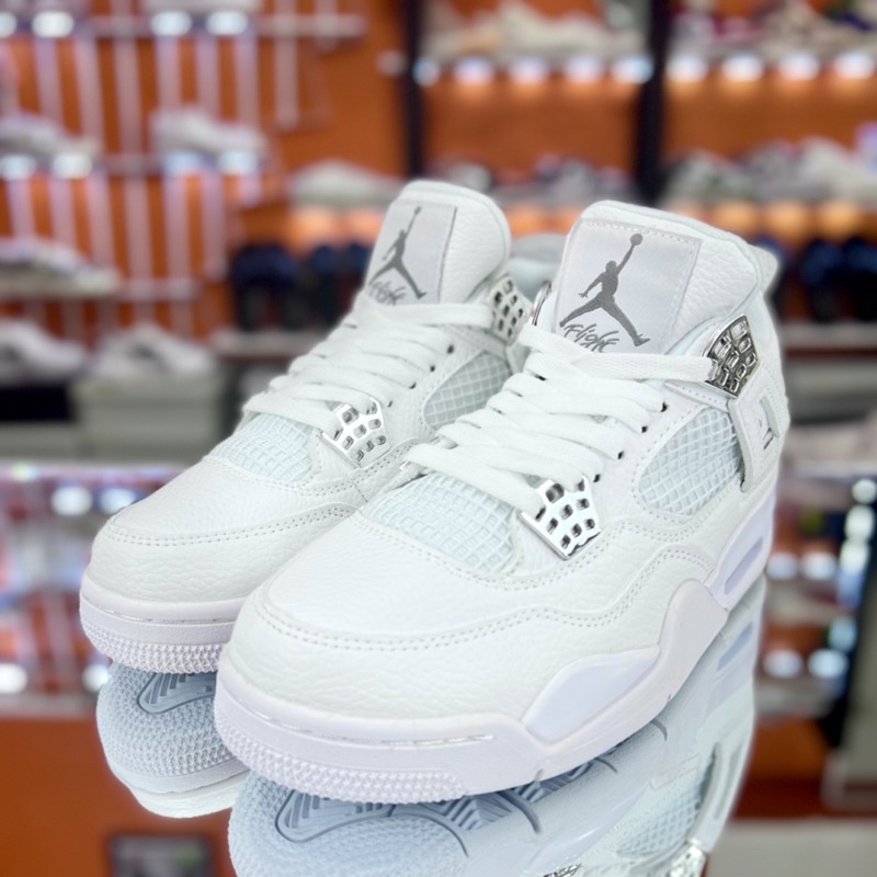 Giày Sneaker JORDAN 4 TRẮNG ĐẾ AIR TẶNG KÈM BỘ QUÀ TẶNG GIÁ TRỊ