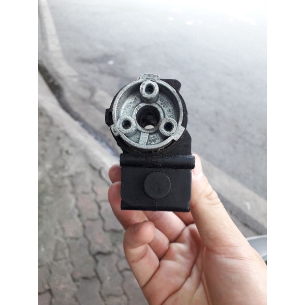 Mô tơ gập gương hyundai i10