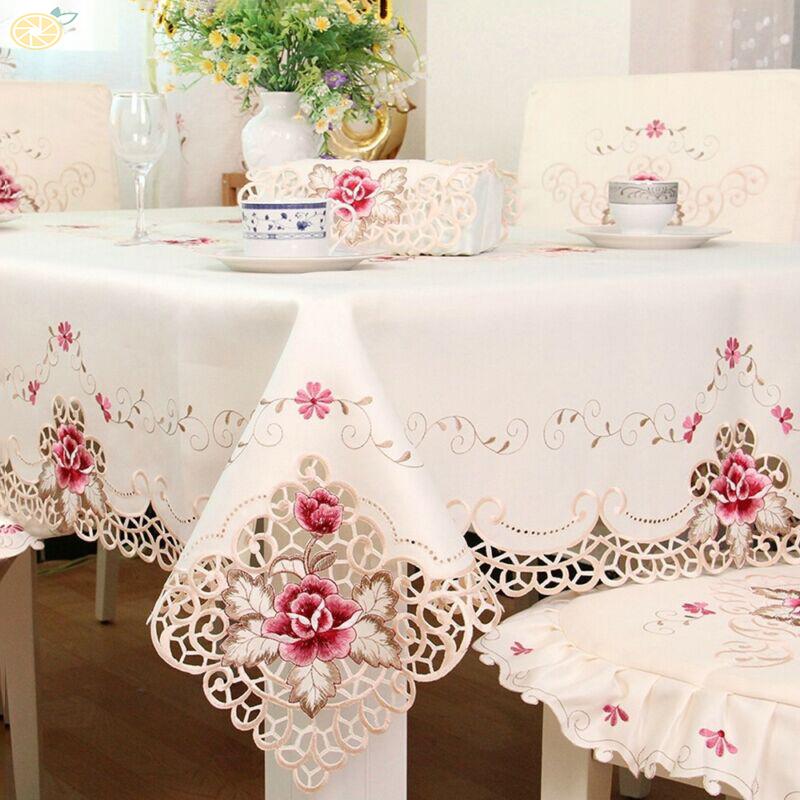 Khăn Trải Bàn Hoạ Tiết Ren Hoa Phong Cách Đồng Quê