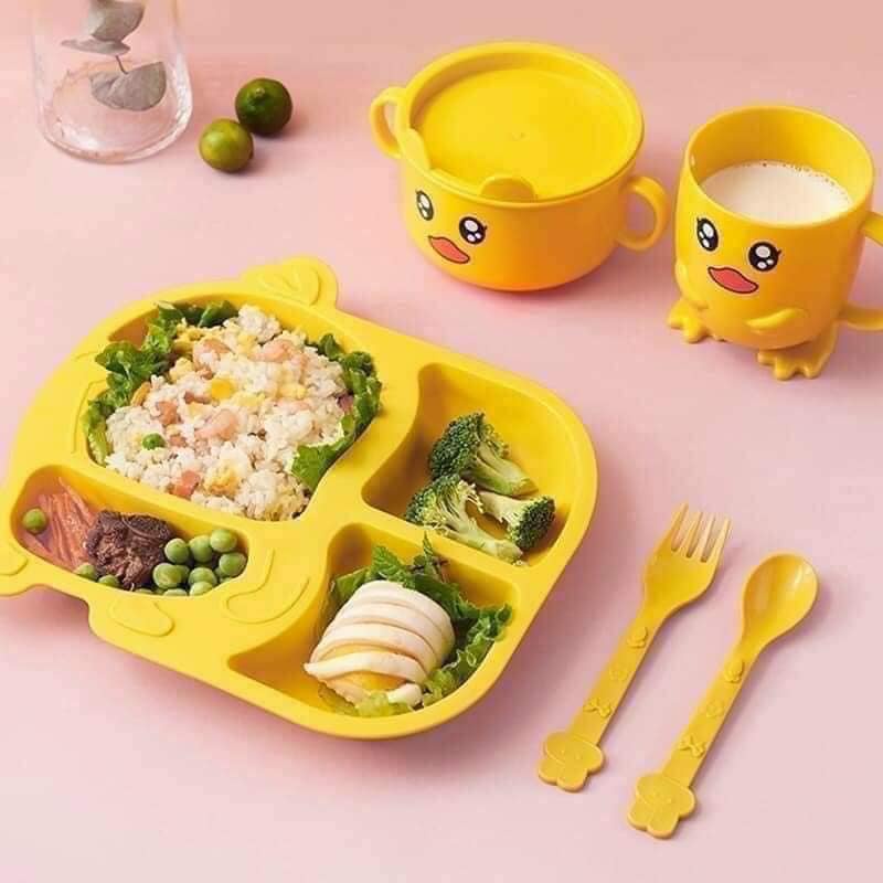 Bộ  khay bát VỊT VÀNG 5 món: gồm Khay, bát, cốc, thìa, dĩa hình vịt vàng cho bé