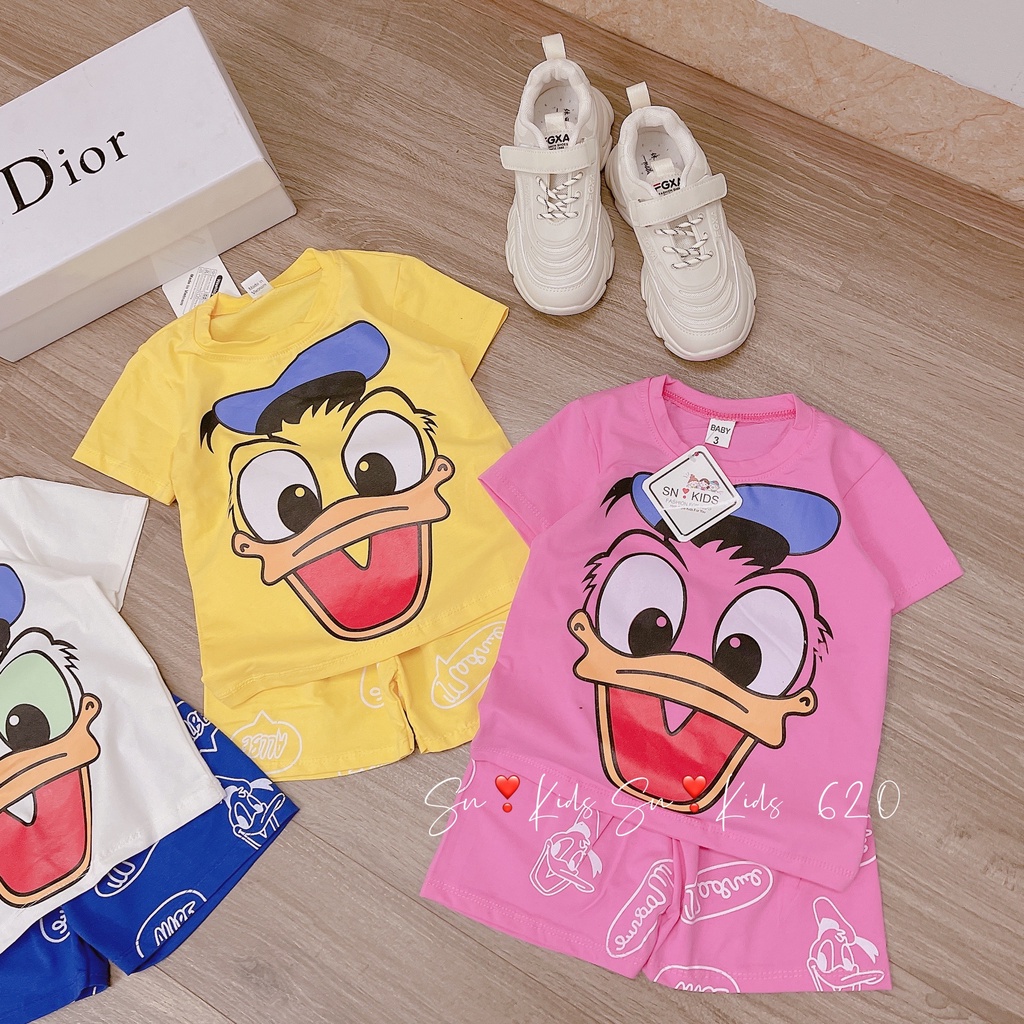 Bộ vịt donal đại cho bé gái (18-30kg)