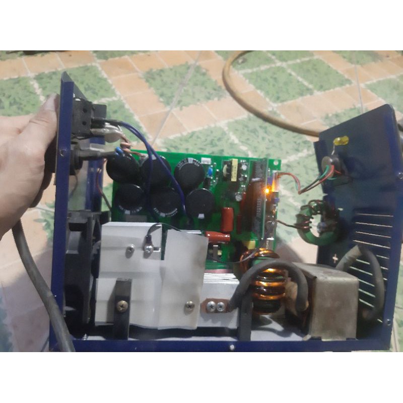 Máy hàn que zx7_200a 4 igbt..hàn que 3.2ly.