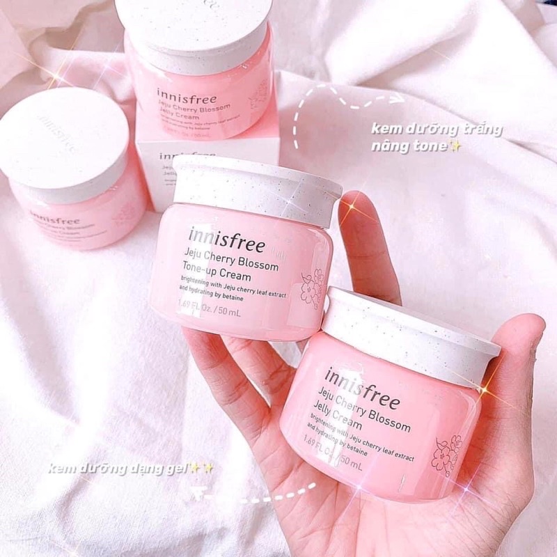 Kem Dưỡng Trắng Da Nâng Tone Tức Thì Innisfree Jeju Cherry Blossom Tone Up Cream