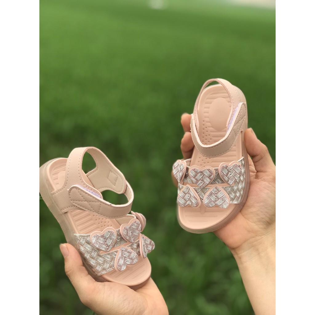 Sandal siêu xinh cho bé quai hình trái tim mã mới 5295