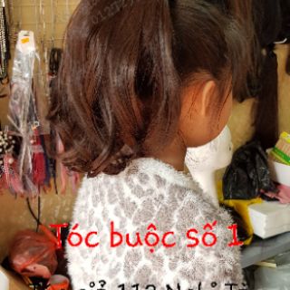 Tóc buộc xinh cho bé