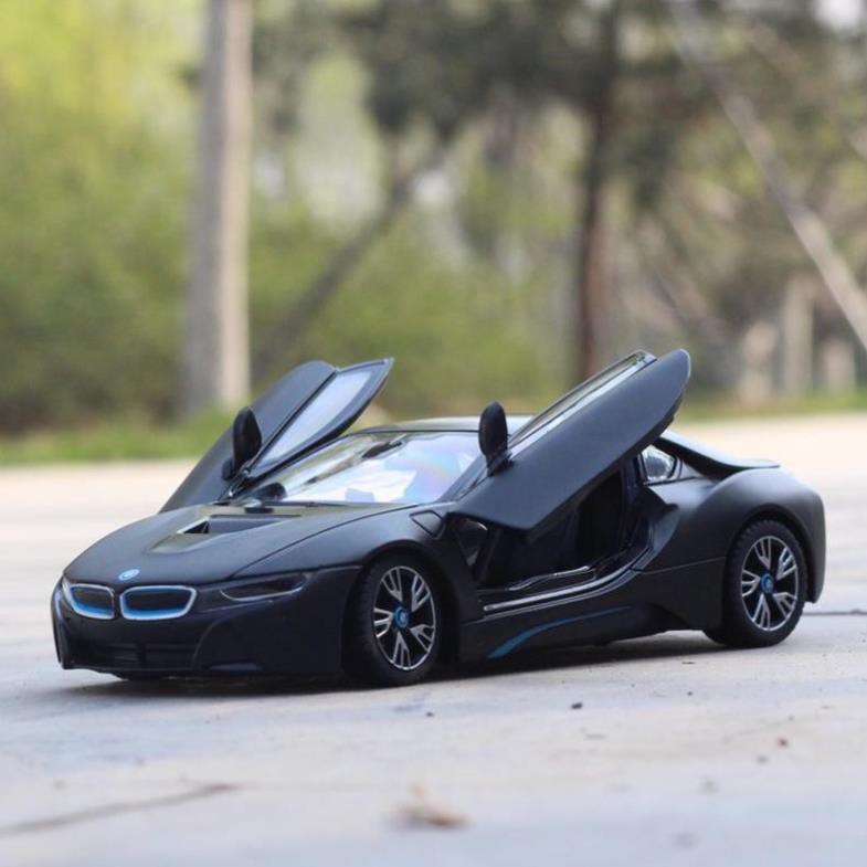 Mô hình xe BMW i8 1:24 Rastar