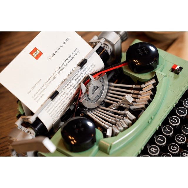 LEGO 21327 - Máy đánh chữ