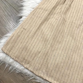 Đầm nude kẻ ô