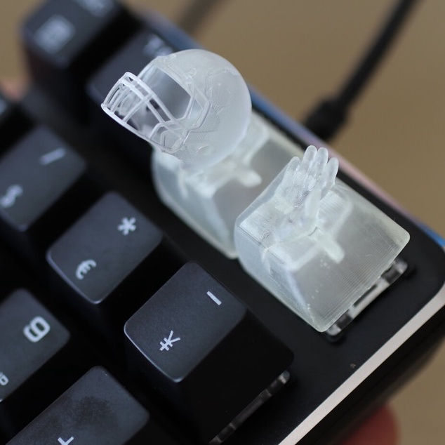 Dịch vụ in 3D Resin keycap, trang sức, figures... có hỗ trợ làm sạch mẫu, in bằng máy LCD 4k Mono X, Mighty