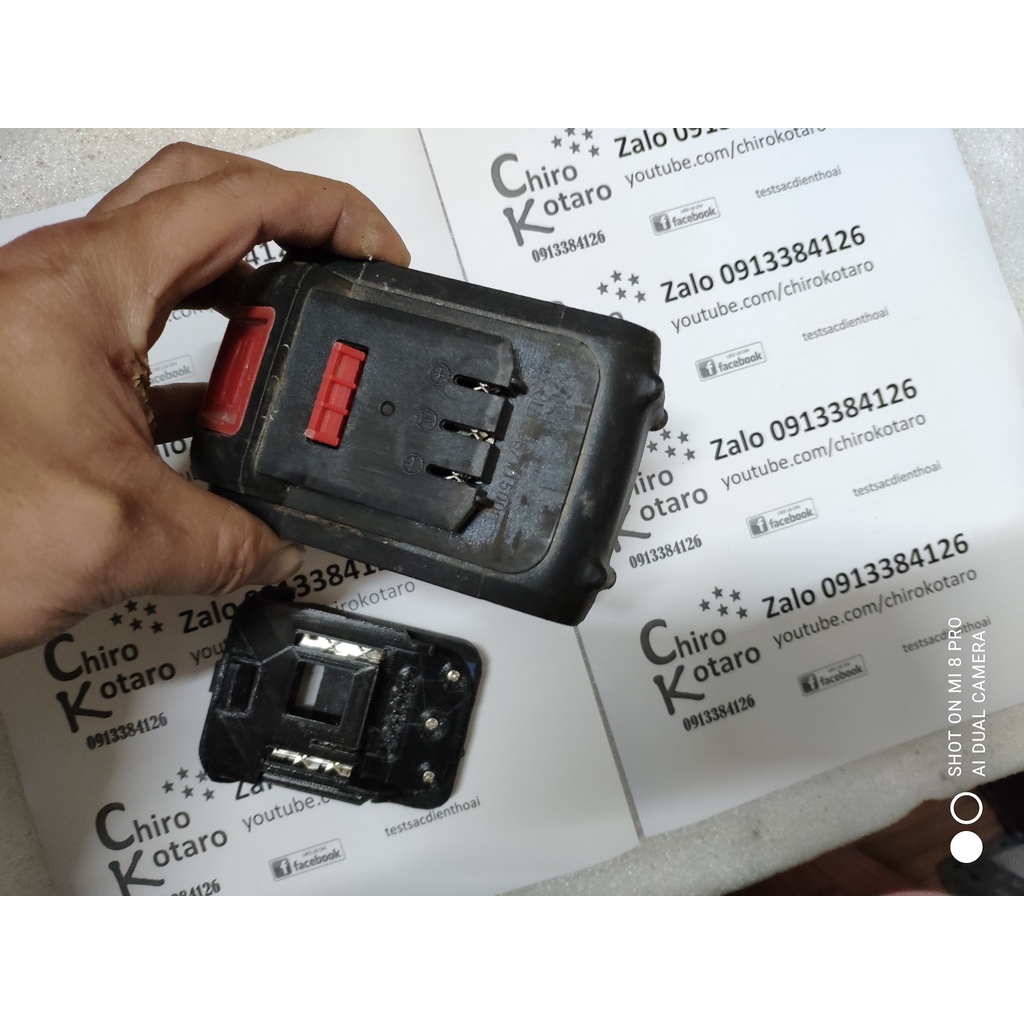 Đế chuyển chân pin máy Makita, máy tàu 18V-21V loại 2 chân và 3 chân sang dùng pin BOSS ETP 21V