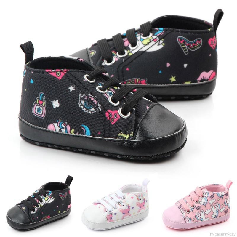 Giày Sneaker tập đi chống trượt cho bé