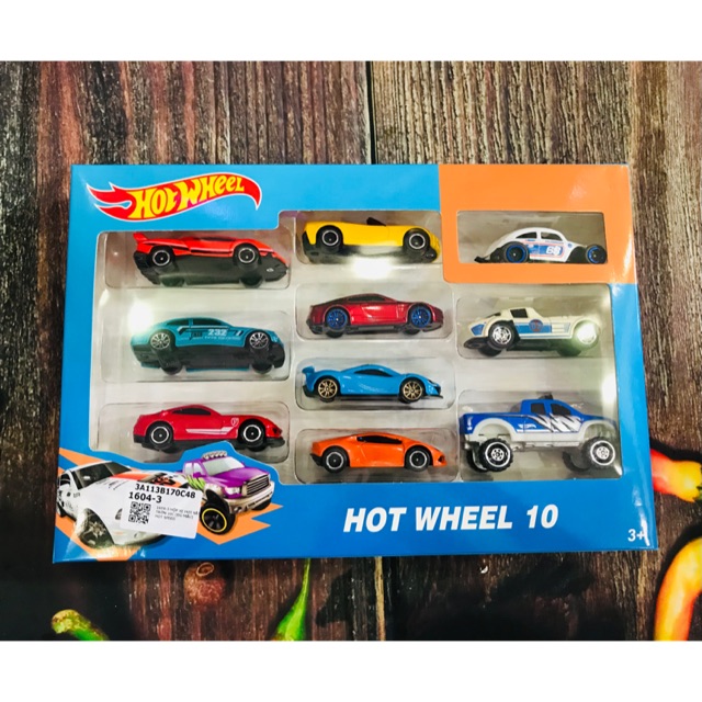 Set xe Hot Wheels nhiều chiếc cho bé