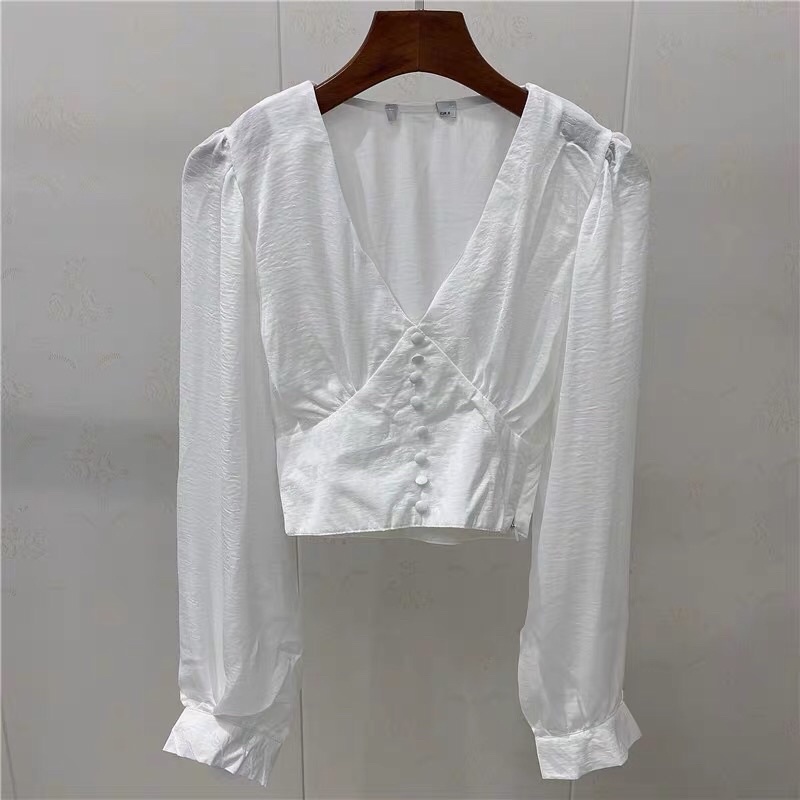 Áo lụa trắng Urban Revivo