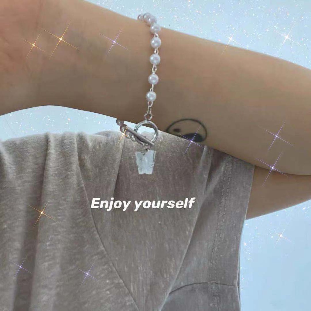 Vòng Tay Mặt Hình Bướm Đính Ngọc Trai Thời Trang Hàn Quốc