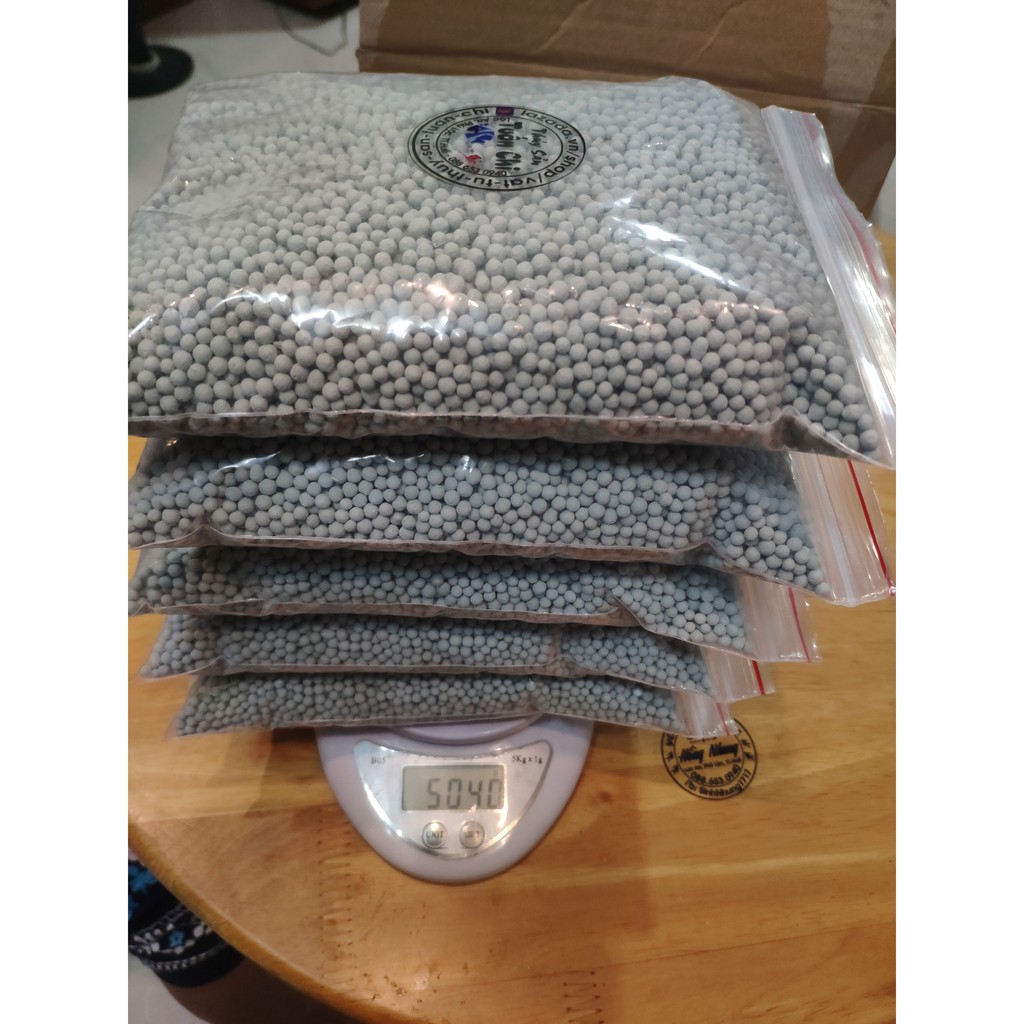 100g Hạt Zeolite Thăng Long chuyên dùng để hấp thu loại bỏ khí độc hồ cá Koi, hồ tôm thương phẩm
