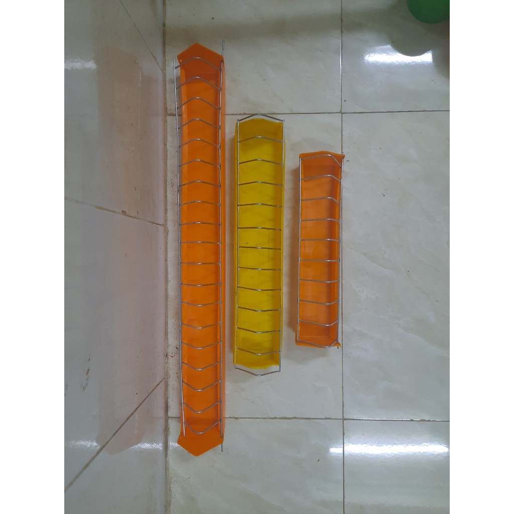 Máng ăn  gà con dài 40cm,30 cm,60 cm