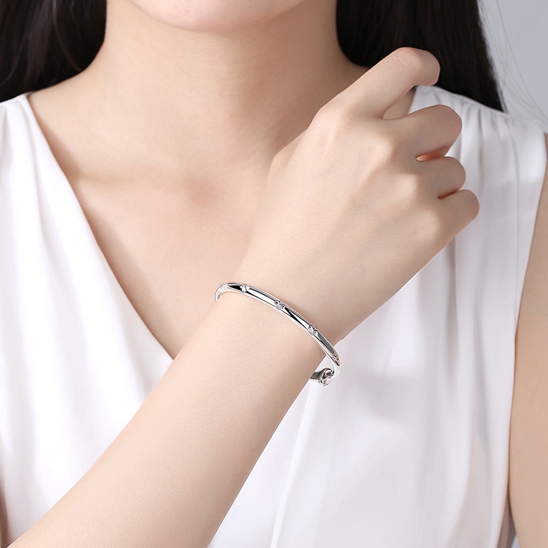 Vòng Tay Mạ Bạc Hình Cỏ Ba Lá May Mắn Đơn Giản Thời Trang Hàn