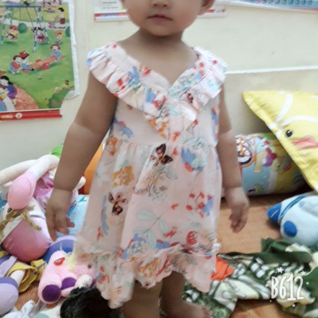 Váy lanh đẹp bé gái