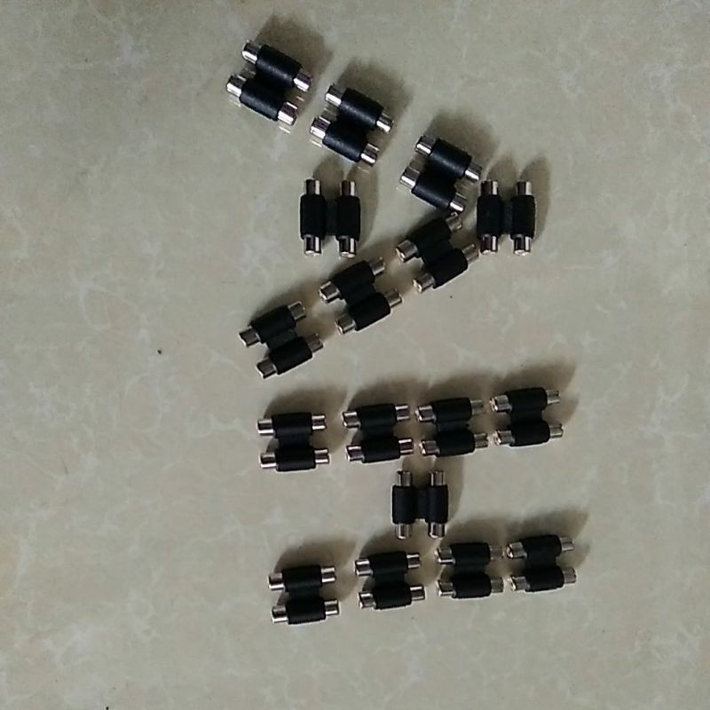 Jack Nối Đôi 2-2  Đầu Bông Sen  Với Nhau Thành 1 Sợi Dài Chặt Chẽ,Không Chập Chờn.