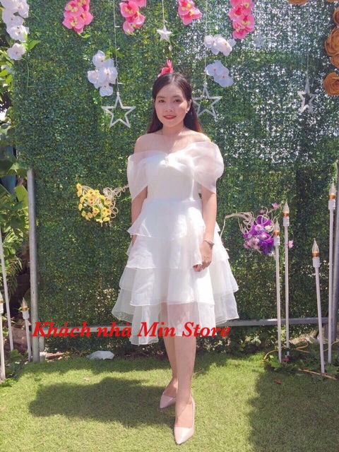 Váy công chúa trễ vai