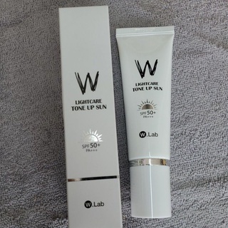 KEM CHỐNG NẮNG TRẮNG DA W.LAB