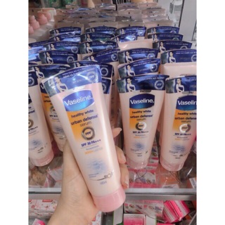 Sữa dưỡng thể vaseline serum spf 30 180ml