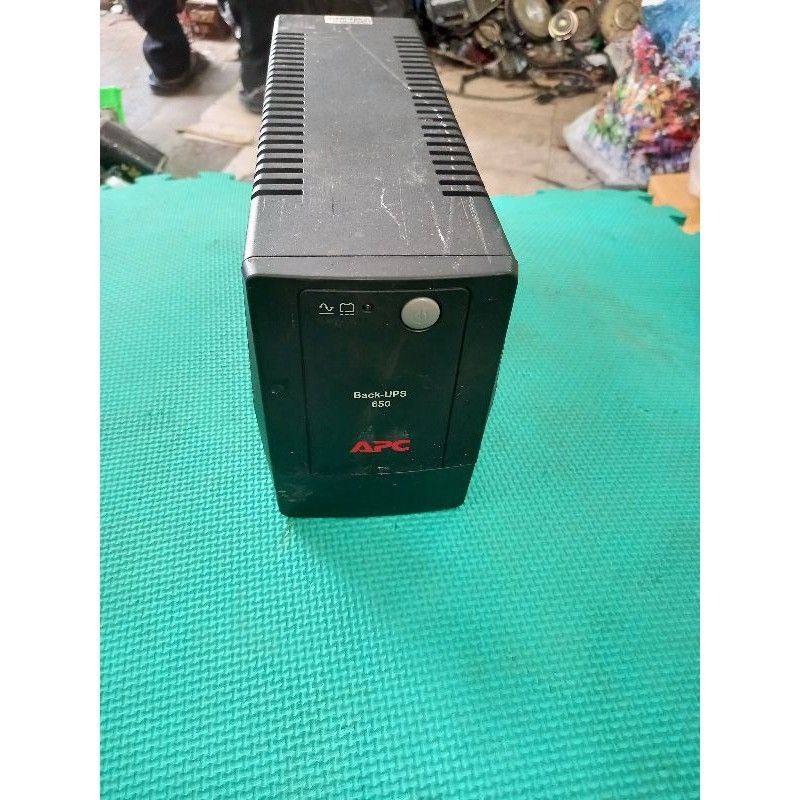 Máy kích điện, bộ lưu điện ups APC RS 500 zin sài tốt ko có bình ác quy sài hết bình mới ngắt. sóng sin chuẩn