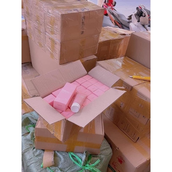 Sữa rửa mặt Nhau thai cừu nhật bản 130gam