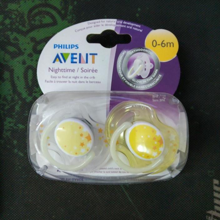 Ty ngậm Avent