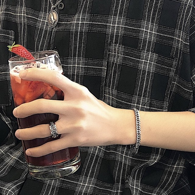 Vòng Tay Xương Rắn Kim Loại Đơn Giản Phong Cách Hàn Quốc Dễ Phối Đồ Dành Cho Nam Và Nữ