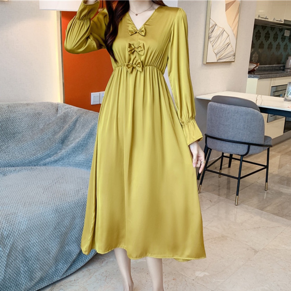 Đầm Ngủ Tay Dài Dáng Rộng Phối Ren In Họa Tiết Bươm Bướm Thời Trang 2022 Mới Cho Nữ