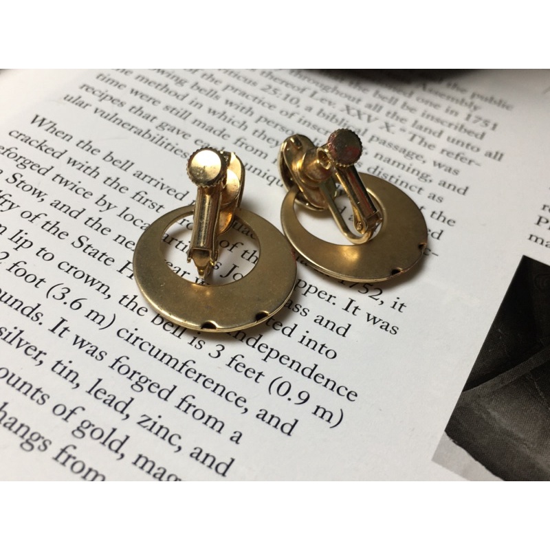 Bông tai kẹp vặn vintage - thiết kế phối mạ matte và bóng