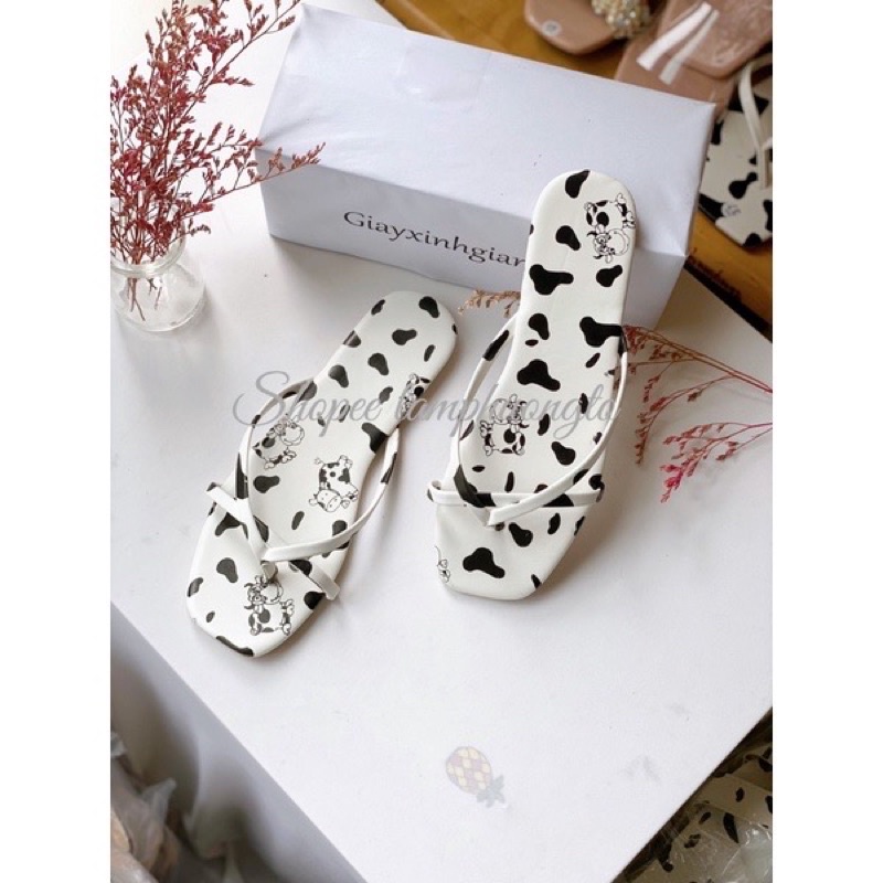 Dép nữ chữ H hoạ tiết bò sữa hottrend HBS
