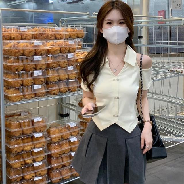 Áo Thun Tay Ngắn Cổ Chữ V Hở Vai Thời Trang Mùa Hè Phong Cách Hàn Quốc Mới