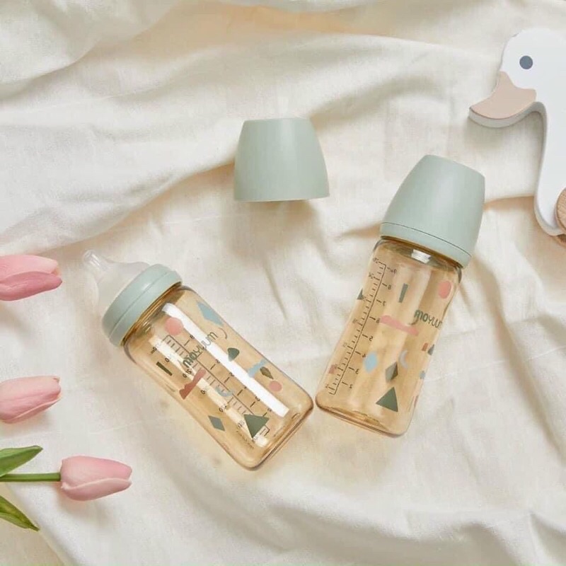 Bình sữa Moyuum mây 170ml và 270ml có núm cho bé