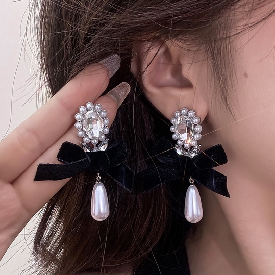 MOCHASHUBông Tai Đính Hoa Zircon Màu Đen Cổ Điển Hàn Quốc 2023 Phụ Kiện Thời Trang Nữ Mới