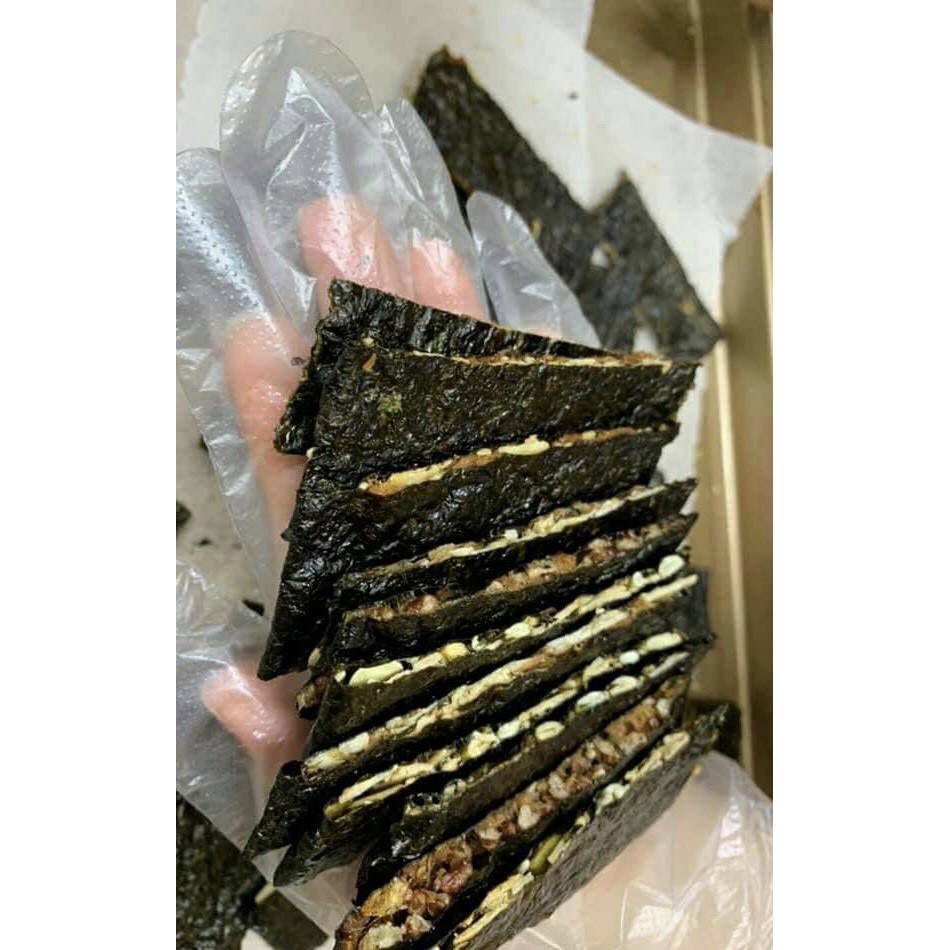 Rong biển kẹp hạt dinh dưỡng ăn liền gói 200gr.