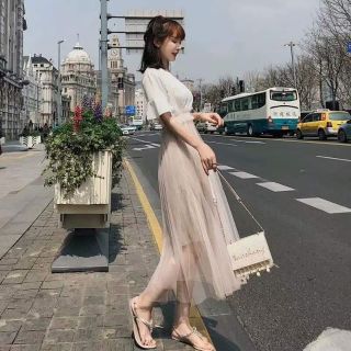 Set váy kẻ kiểu yếm