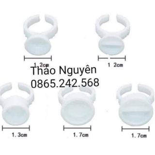 Nhẫn khắc dùng đựng mực trong phun xăm thẩm mỹ