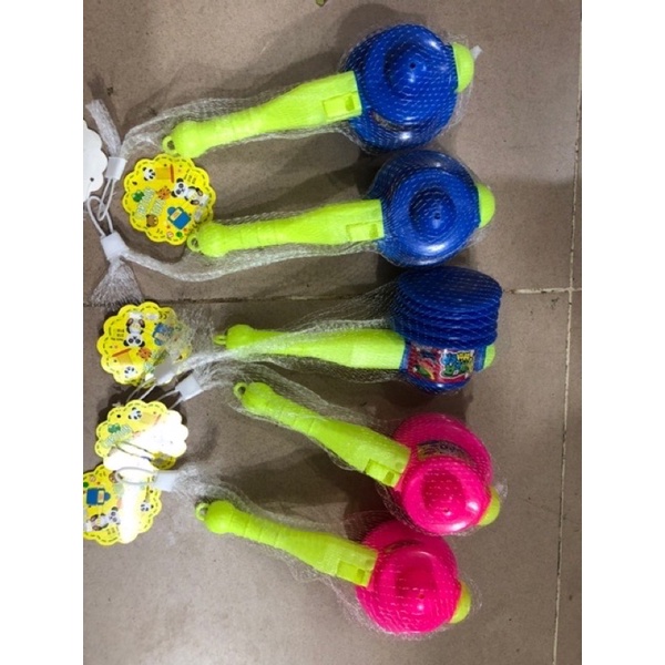 Búa chíp chíp to - bé