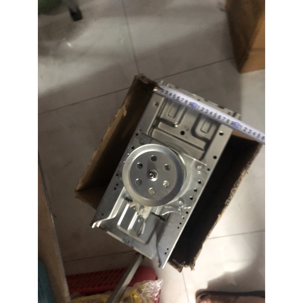 Hộp số máy giặt sanyo.