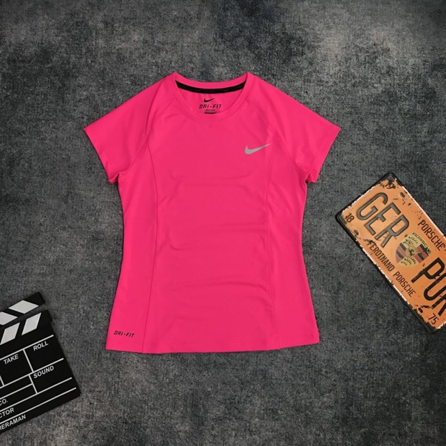 ÁO THỂ THAO NỮ CAO CẤP