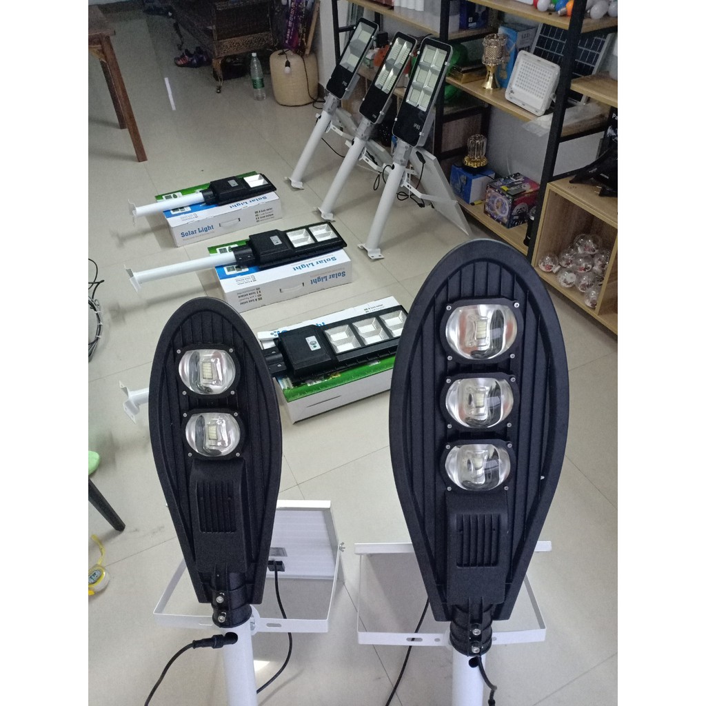 100W ĐÈN ĐƯỜNG LÁ NĂNG LƯỢNG MẶT TRỜI , NHÔM ĐÚC NGUYÊN KHỐI , CHỐNG NƯỚC SIÊU SÁNG ABM Solar