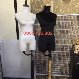 Manocanh nhung nữ chân gỗ